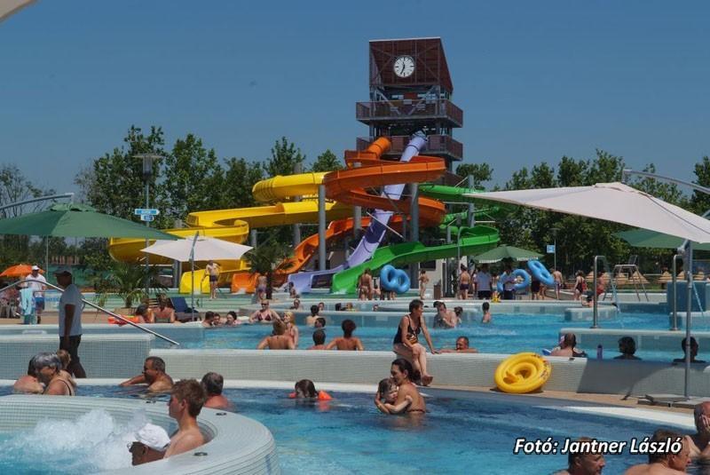 Szekszárd Gardi Apartman חדר תמונה