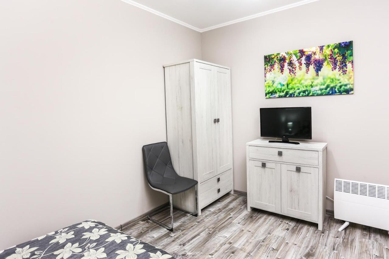 Szekszárd Gardi Apartman מראה חיצוני תמונה